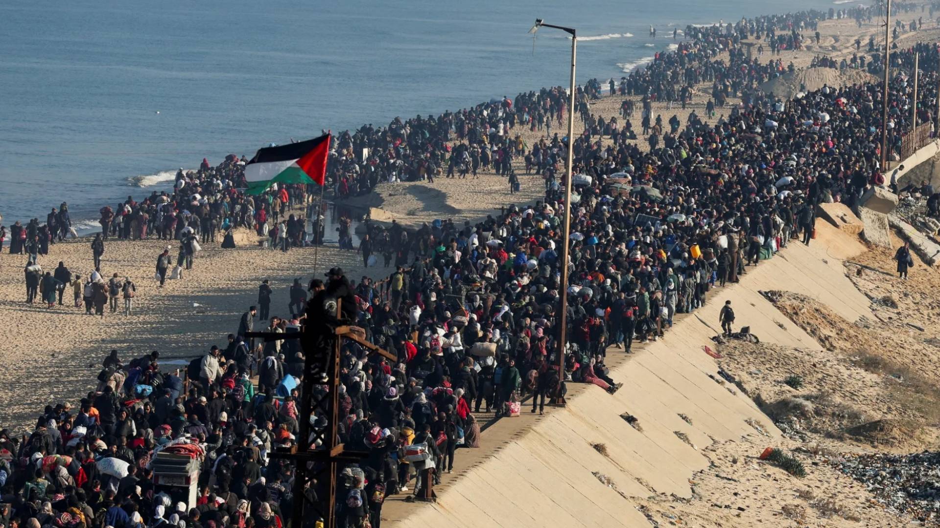 فلسطينون في قطاع غزة