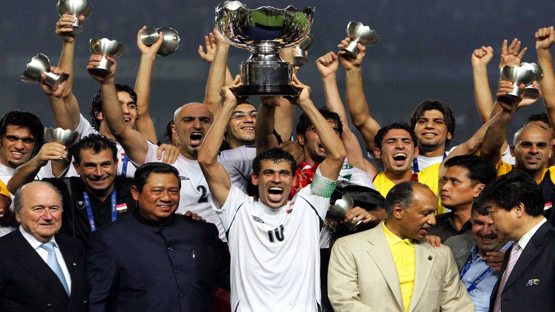 من تتويج المنتخب العراقي