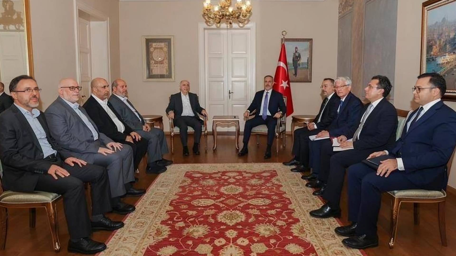 اجتماع وفد من حركة حماس مع وزير الخارجية التركي