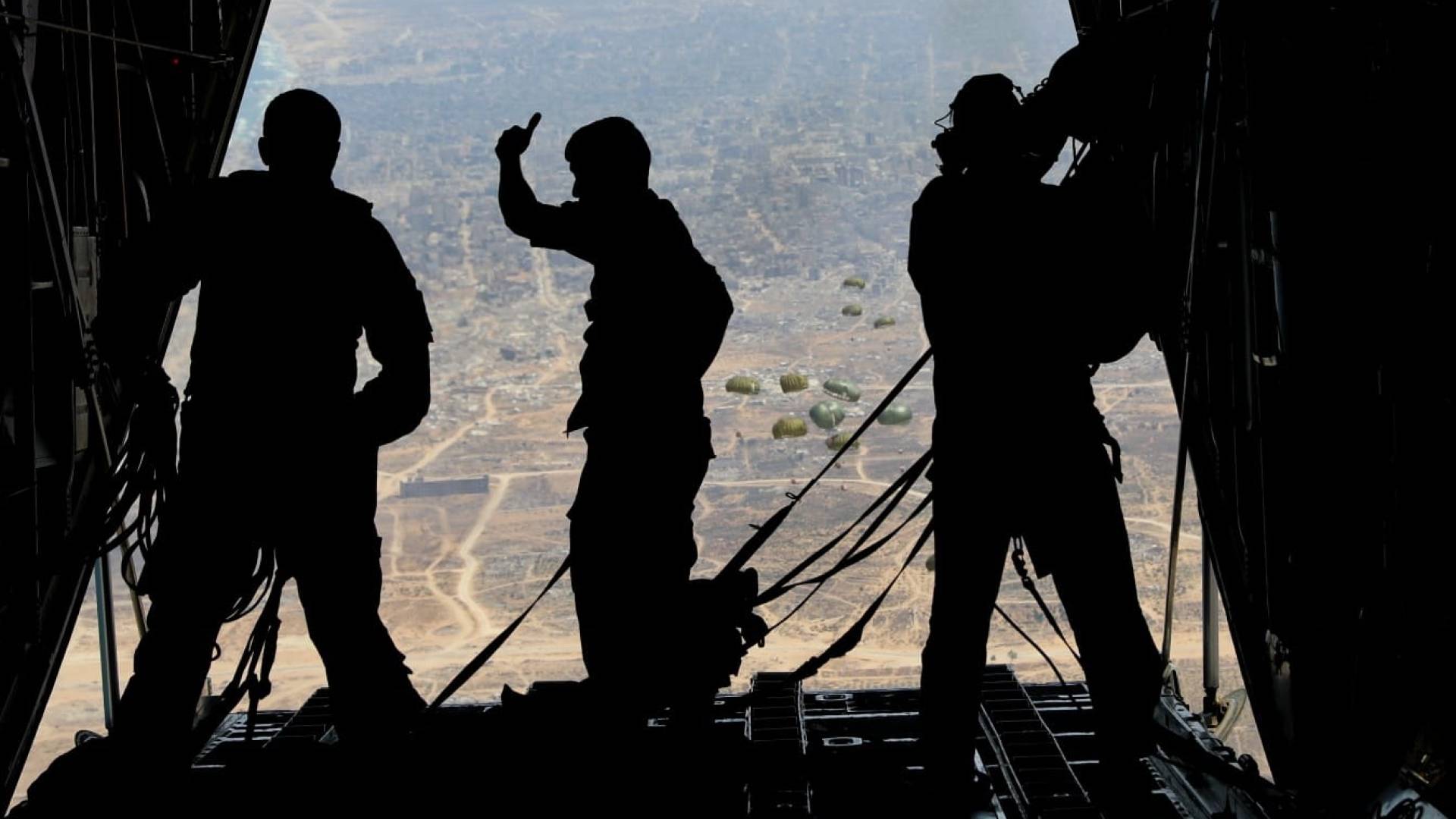 انزالات جوية على غزة