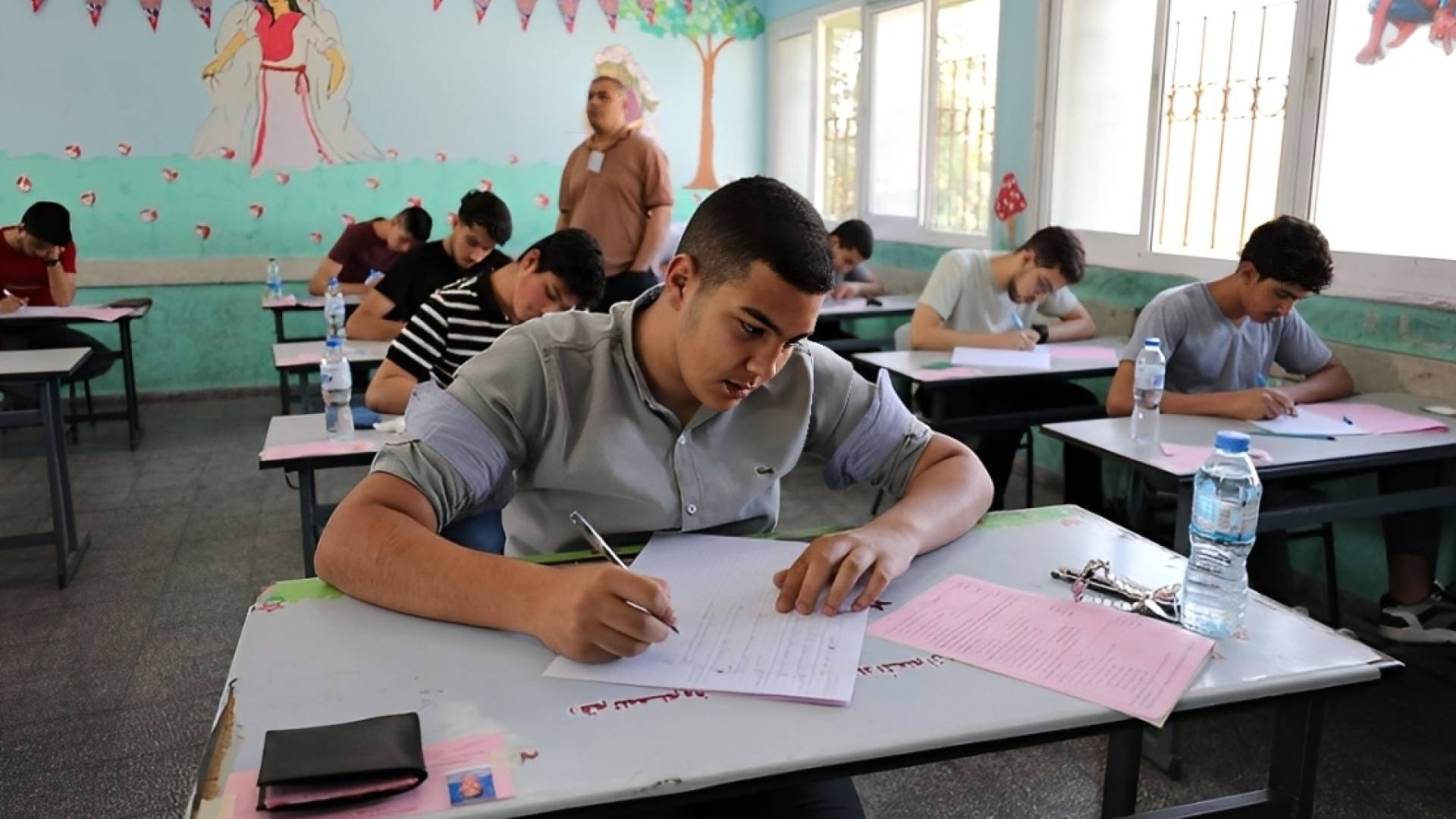 طلبة التوجيهي