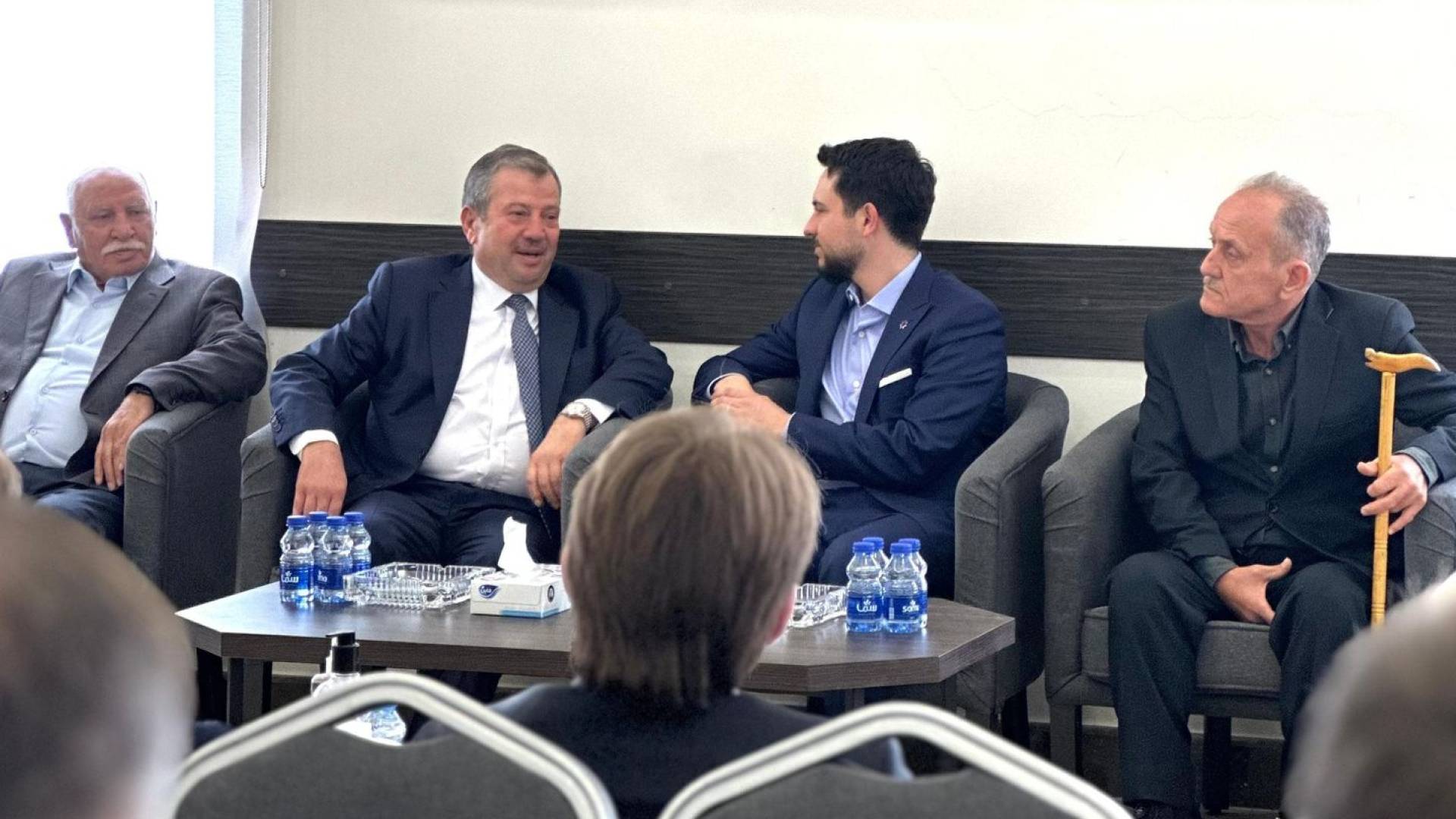 ولي العهد يعزي بوفاة شقيقة مدير دائرة المخابرات العامة