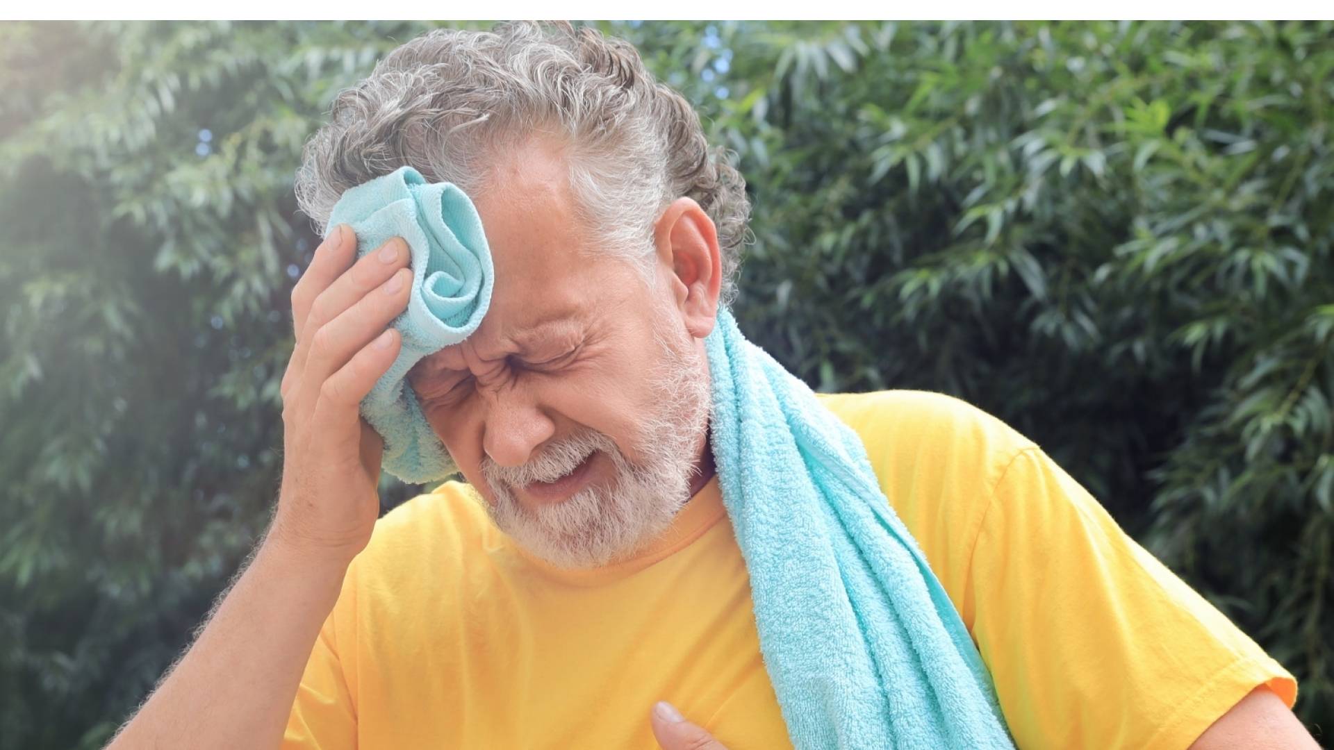 شخص متأثر بدرجات الحرارة