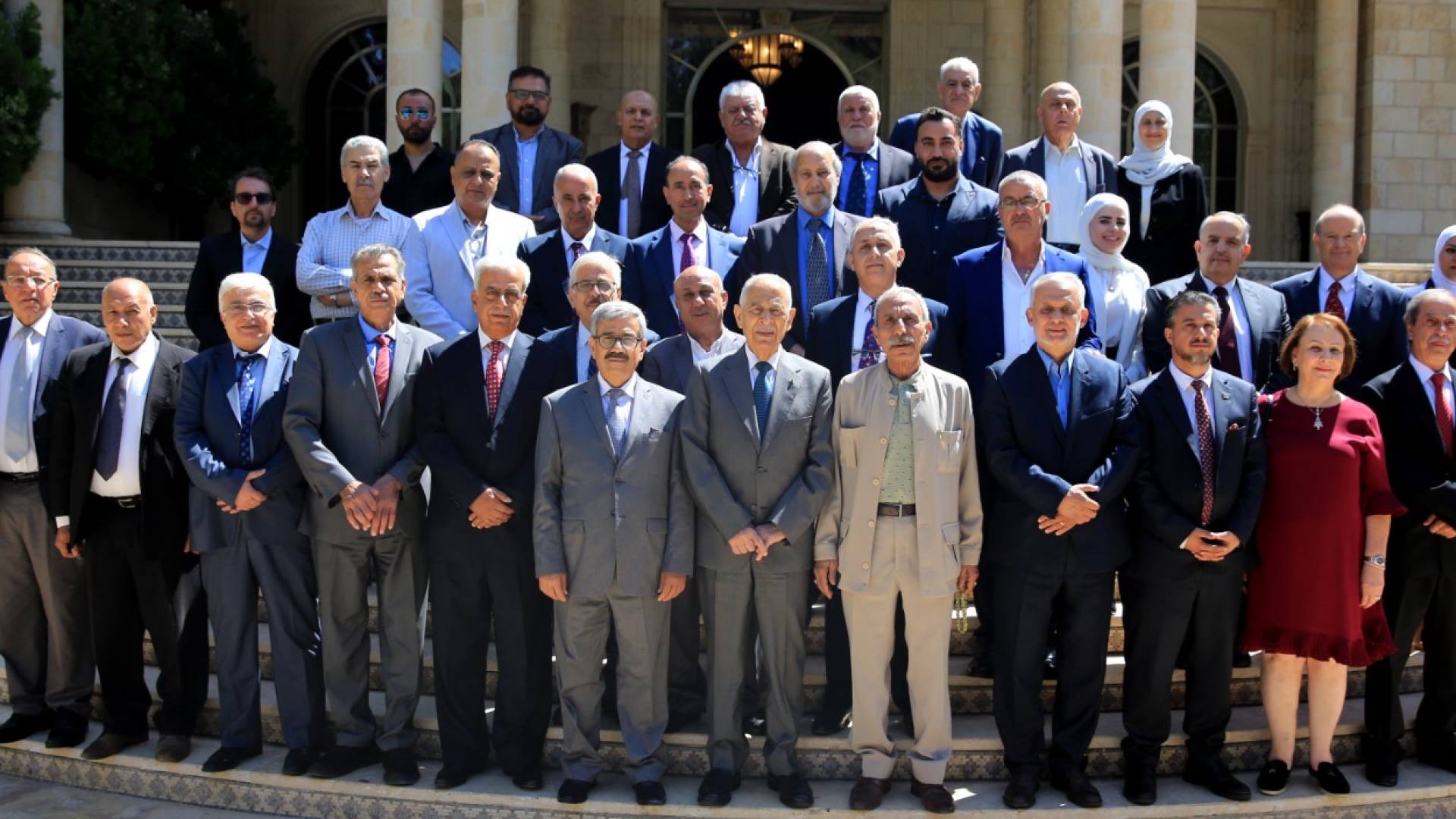 رئيس الديوان الملكي الهاشمي يوسف حسن العيسوي