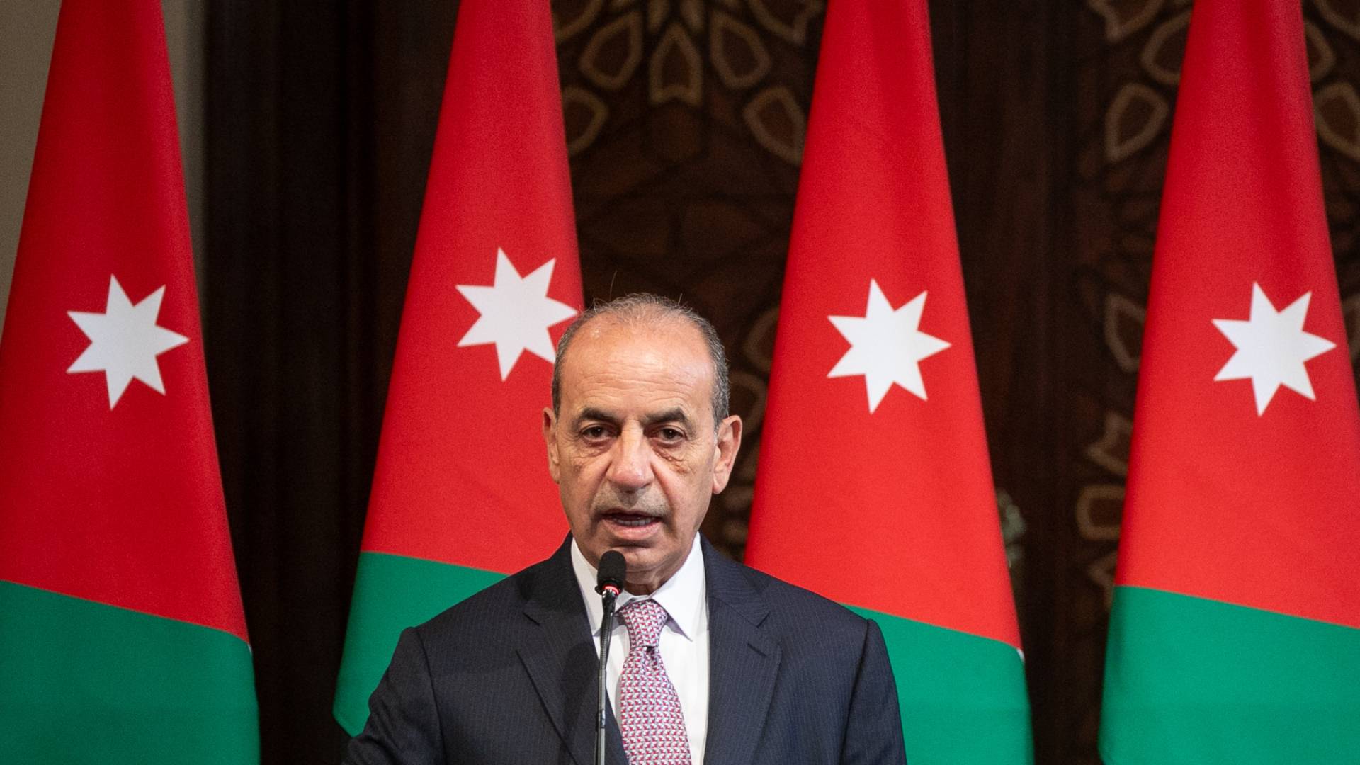 وزير الادارة المحلية