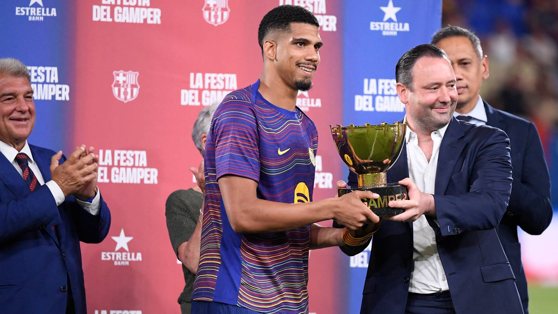 برشلونة يكتسح كومو بخماسية في كأس خوان جامبر التقليدية