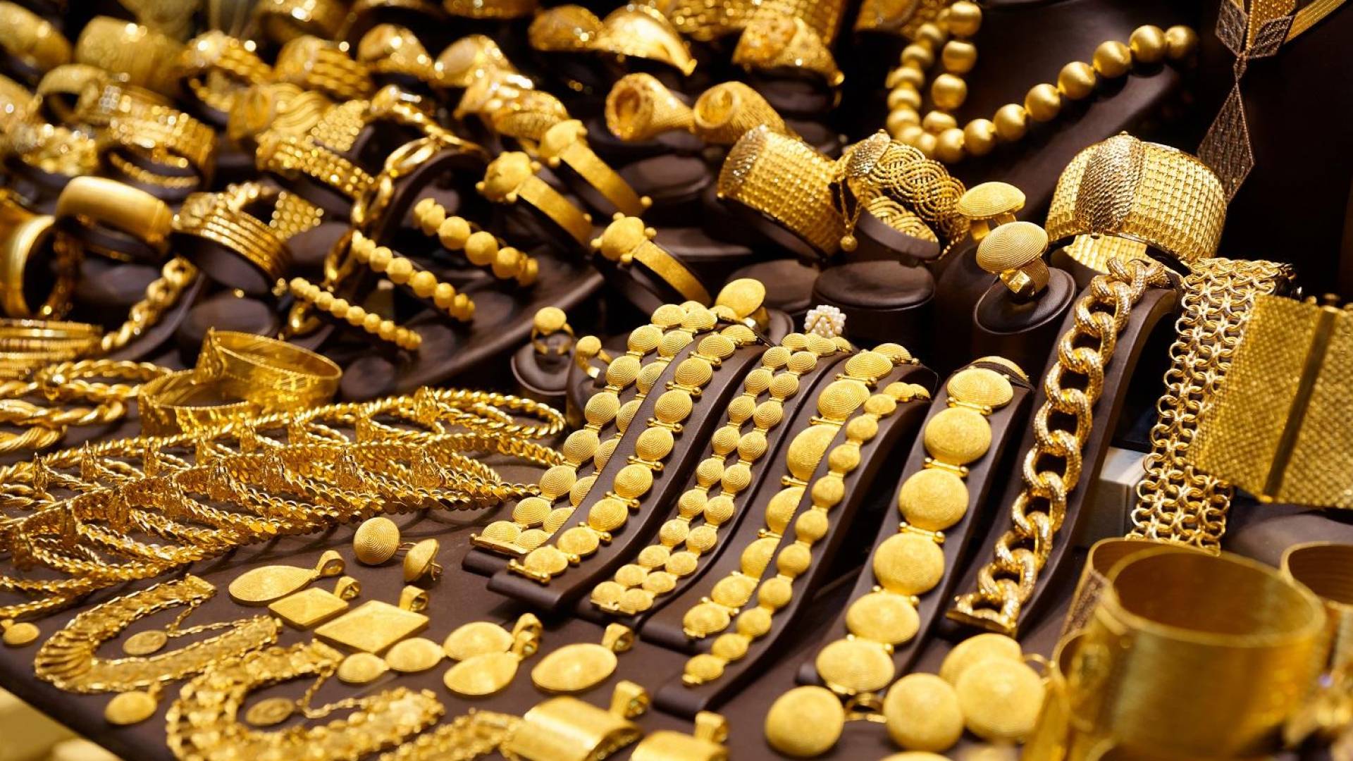 مجوهرات ذهبية