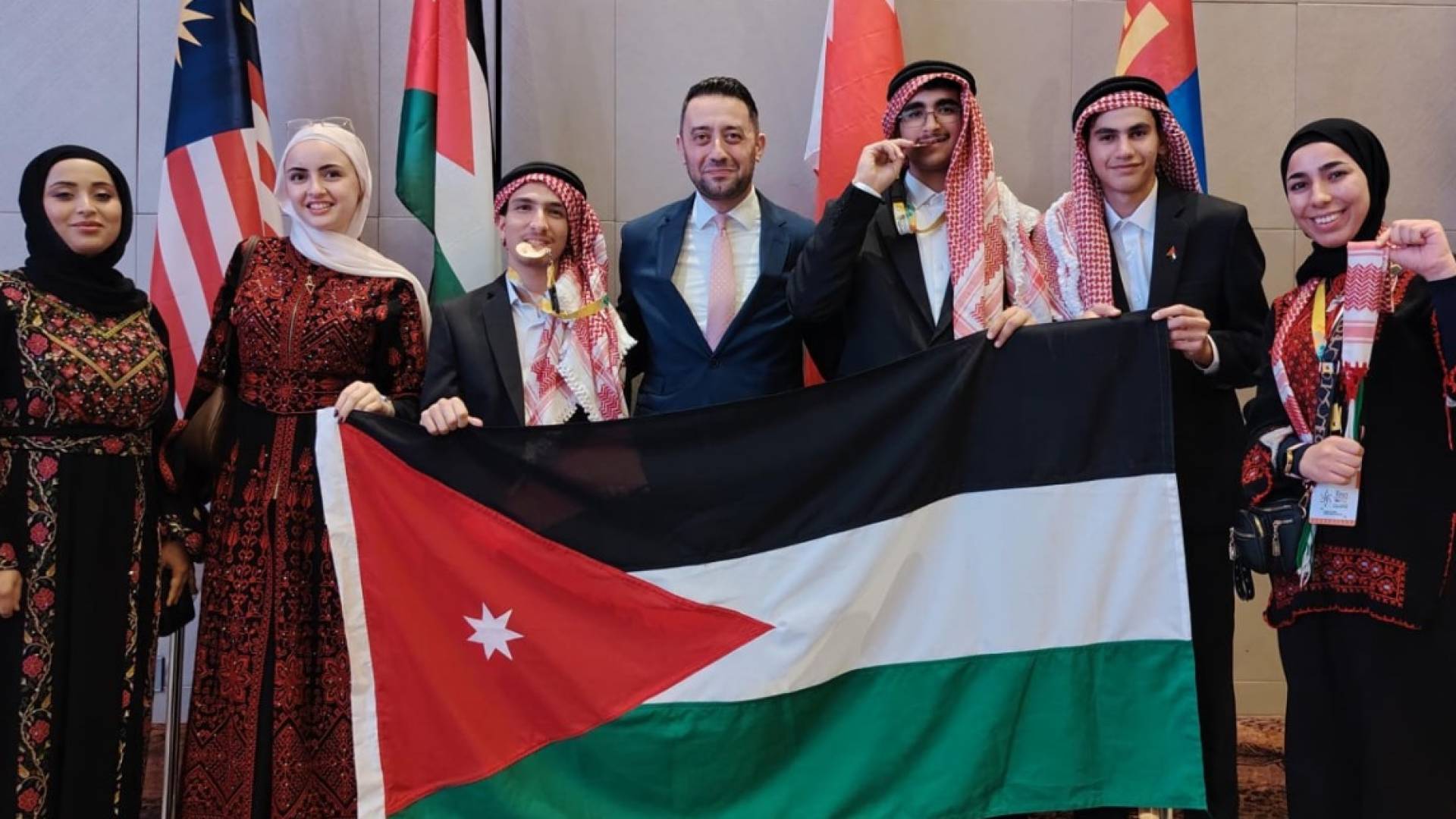 الطلبة الاردنيين