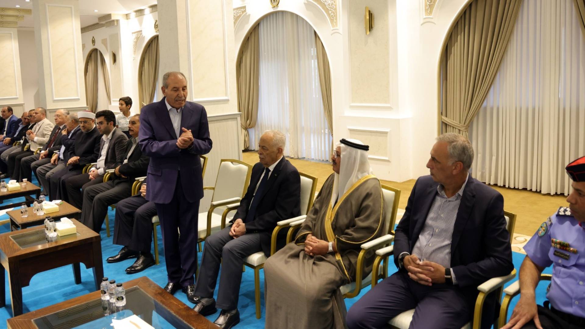 رئيس الديوان الملكي الهاشمي يوسف العيسوي