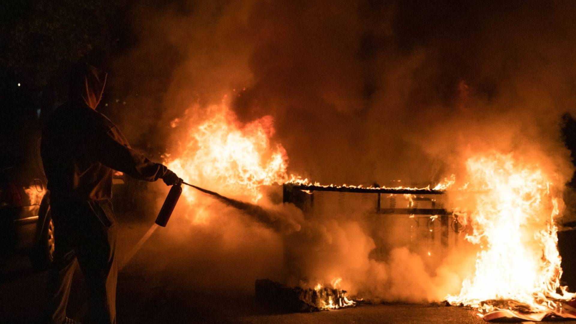 صورة تعبر عن اندلاع حريق