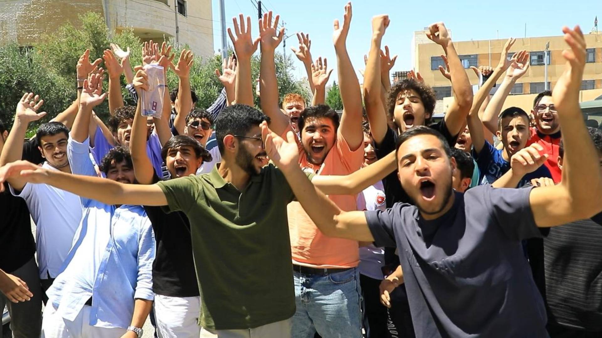 فرحة النجاح بالتوجيهي