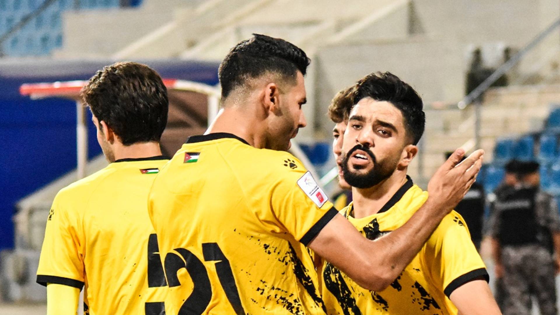 الحسين إربد يتعثر أمام السلط في الدوري الأردني