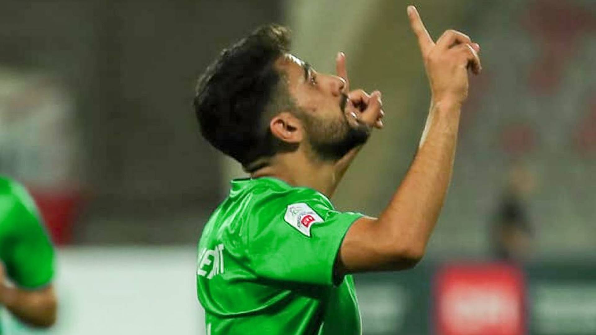 لاعب الوحدات عامر جاموس يحتفل بهدف - من المصدر