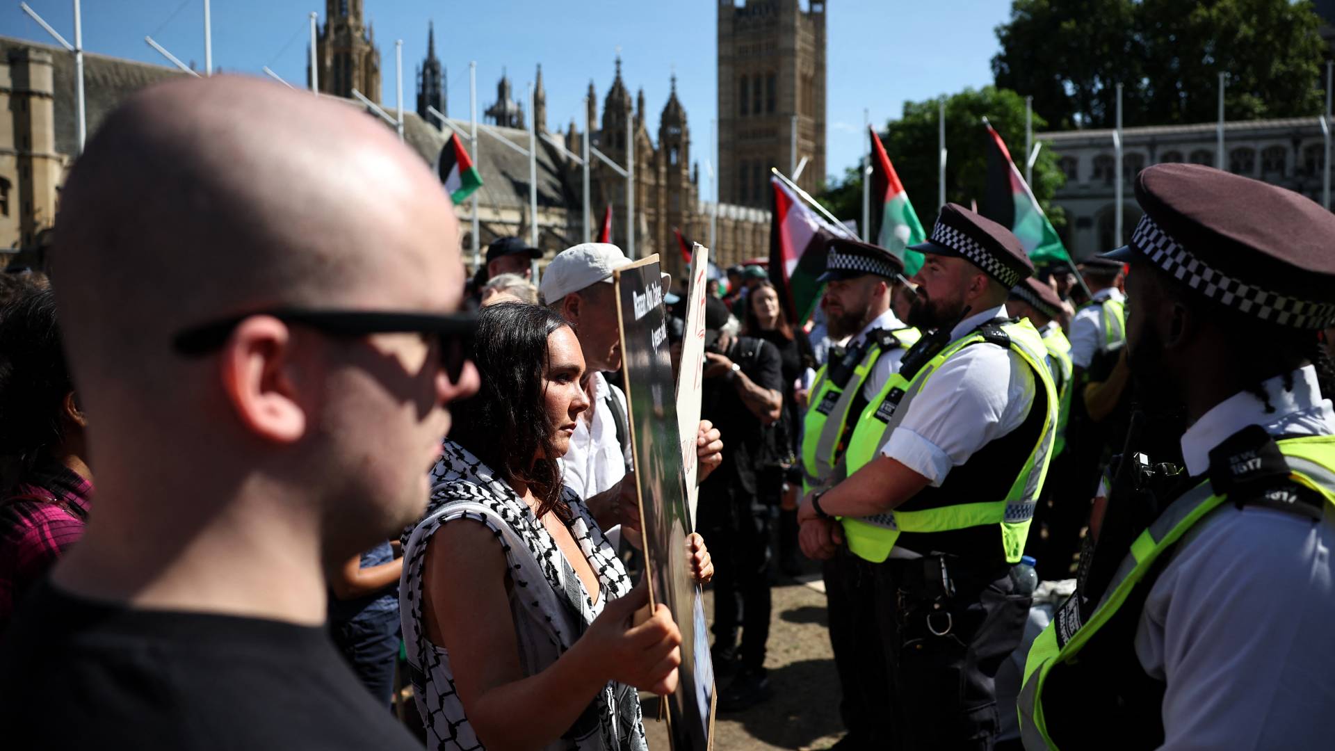 فلسطين أكشن