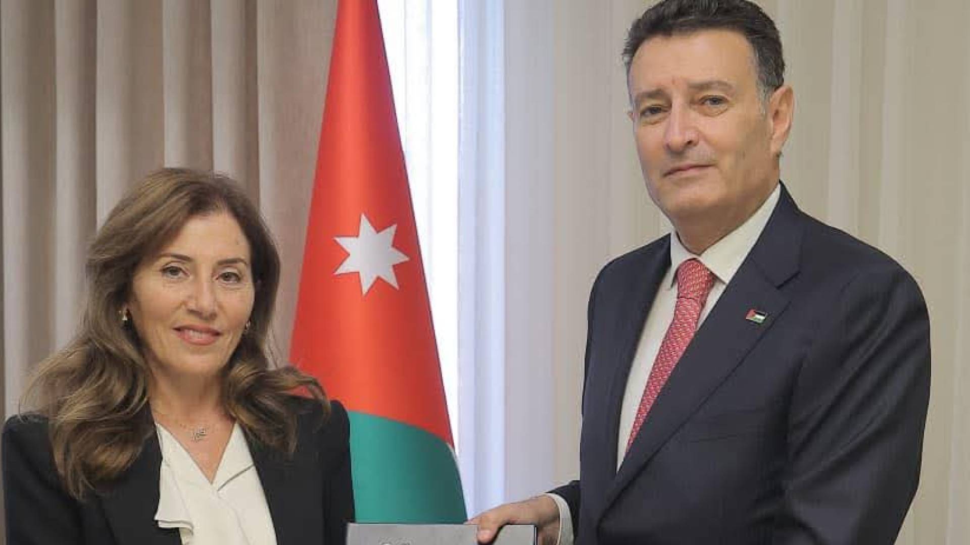 رئيس مجلس النواب احمد الصفدي و سمر الحاج حسن