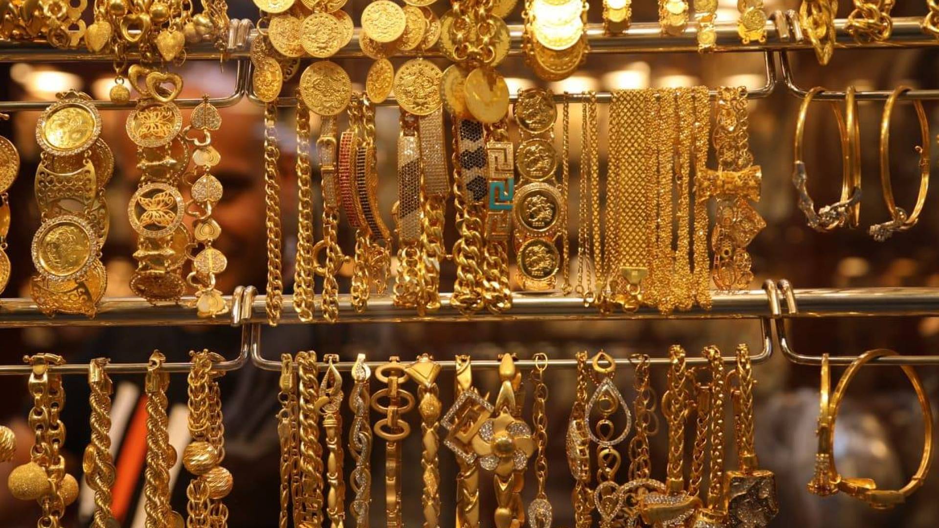 مجوهرات ذهبية