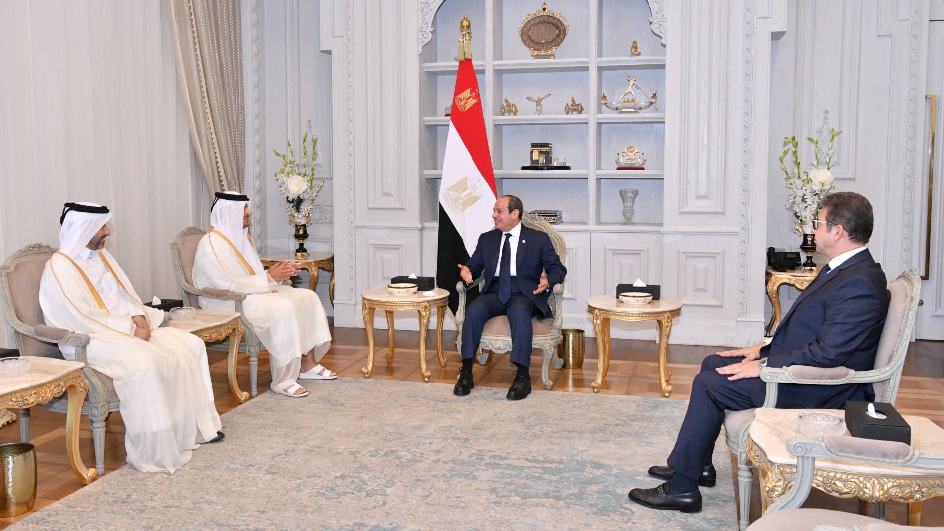 في قمة بالقاهرة.. مصر وقطر تؤكدان على استمرار جهود وقف حرب غزة ورفضهما القاطع للتهجير