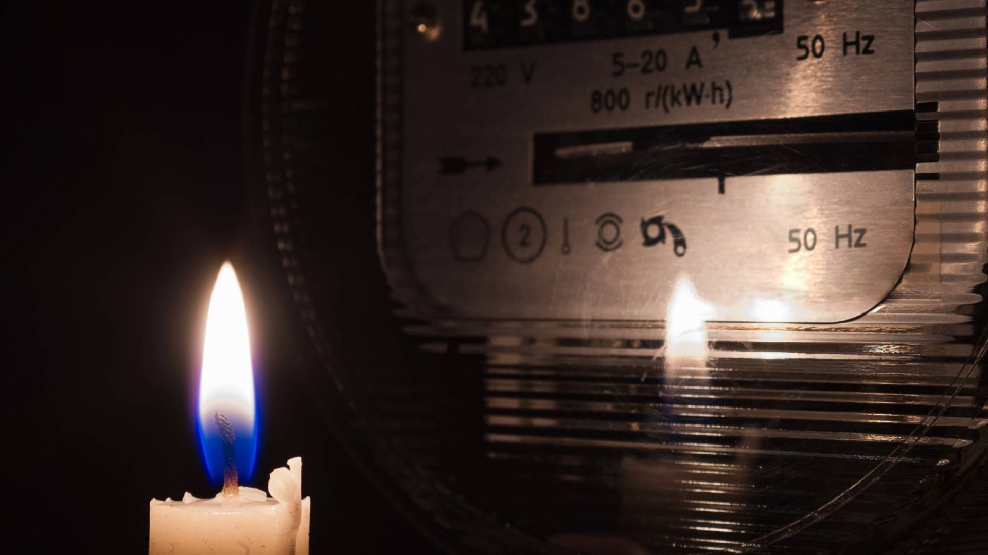 فصل مبرمج للكهرباء عن مناطق في الأردن الاربعاء