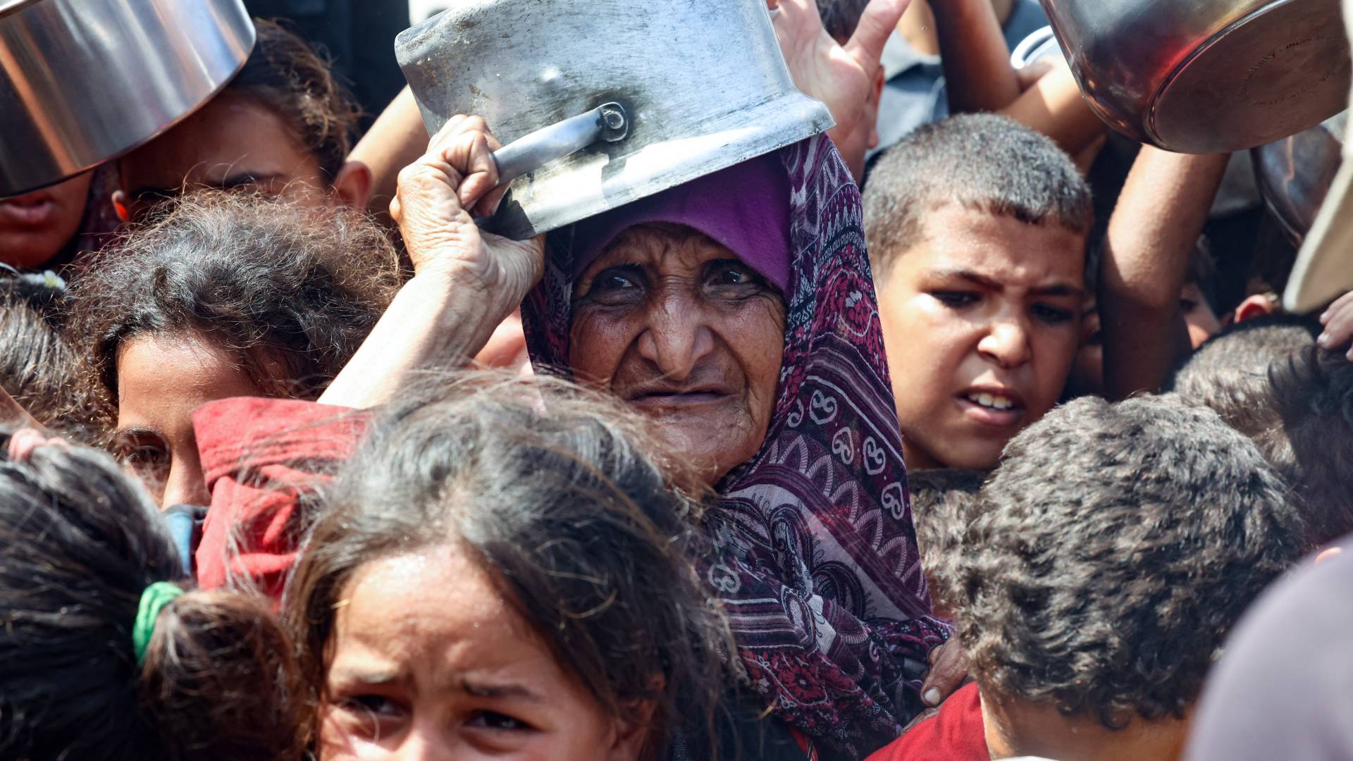 اهالي قطاع غزة