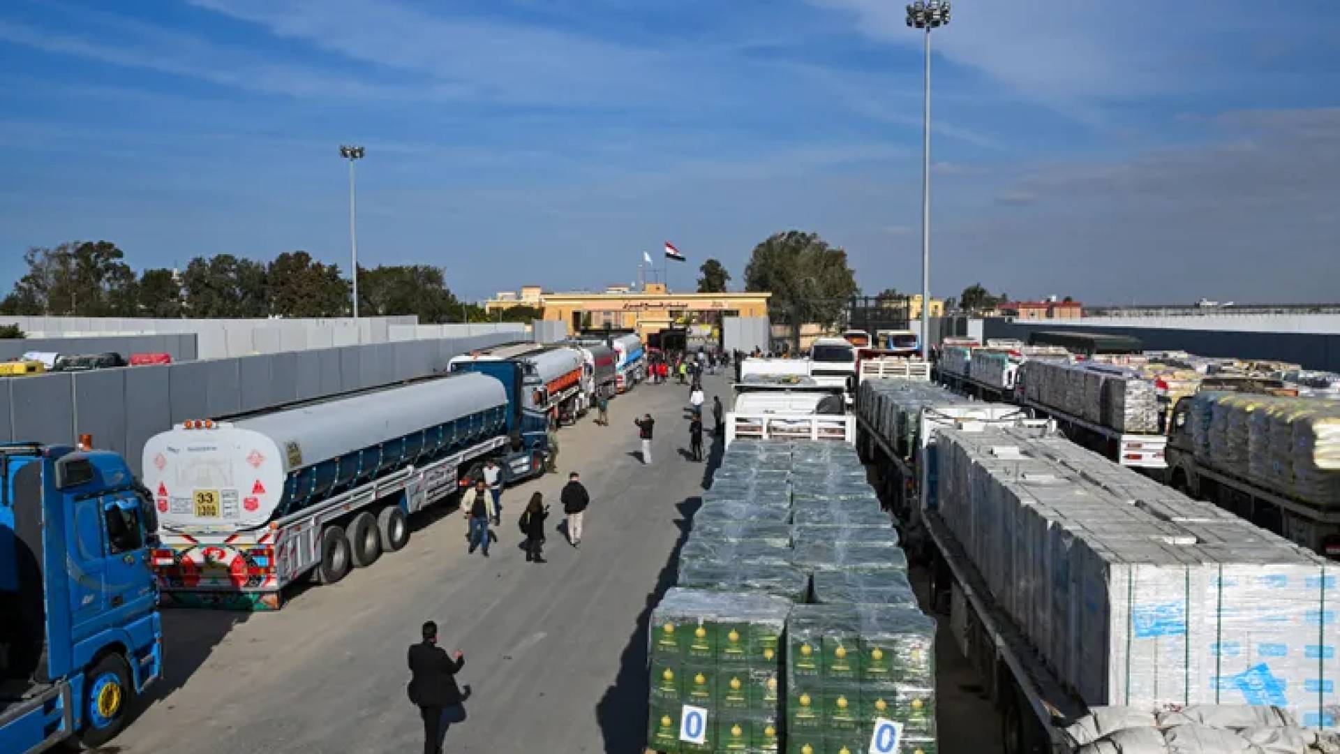 المساعدات على المعابر