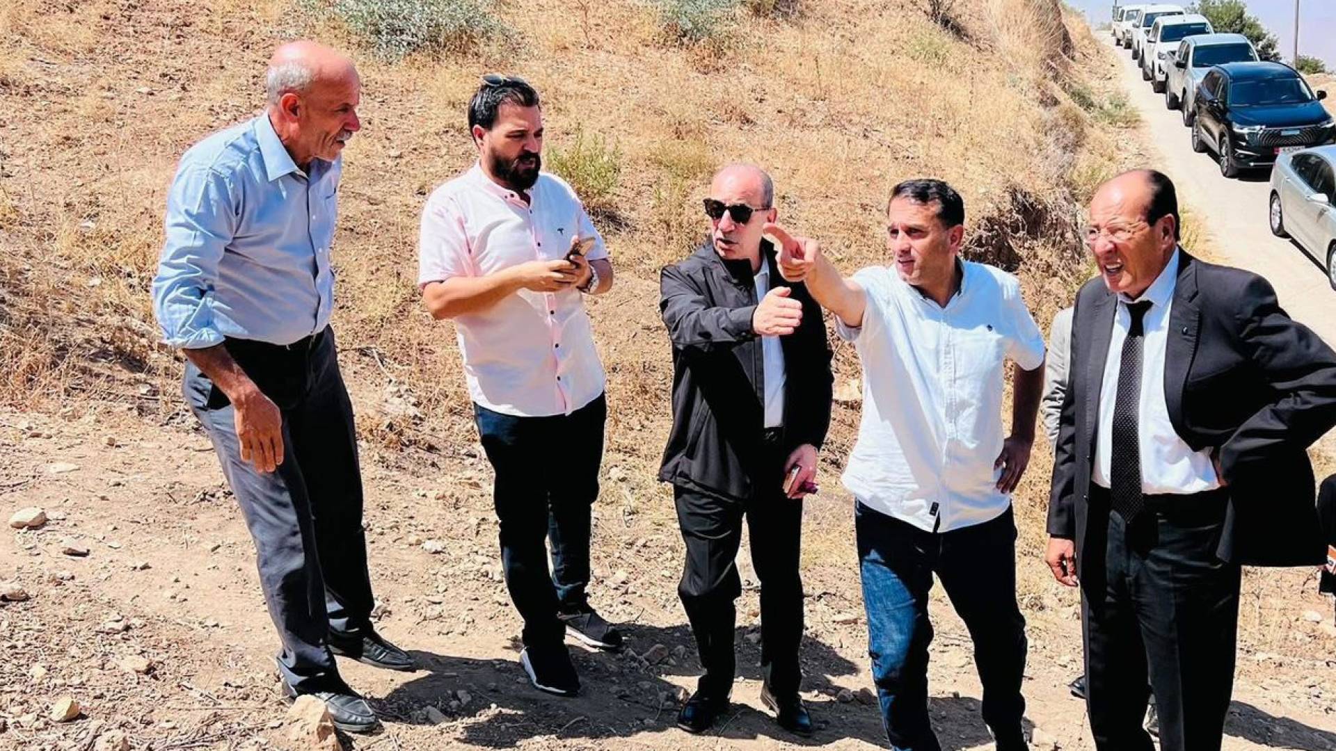 وزير الإدارة المحلية يتفقد واقع الخدمات في كفرنجة ويؤكد أولوية ملف النظافة