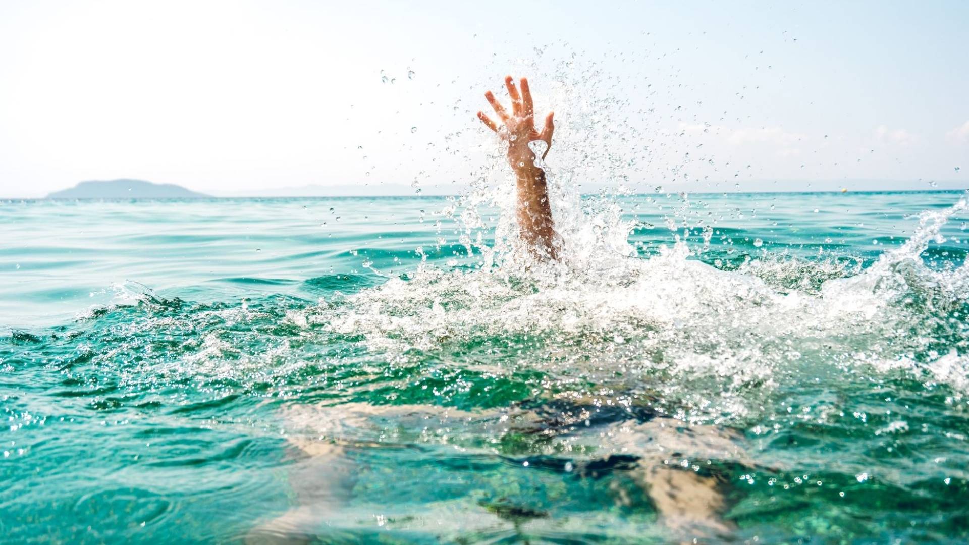 صورة تعبر عن حادثة غرق