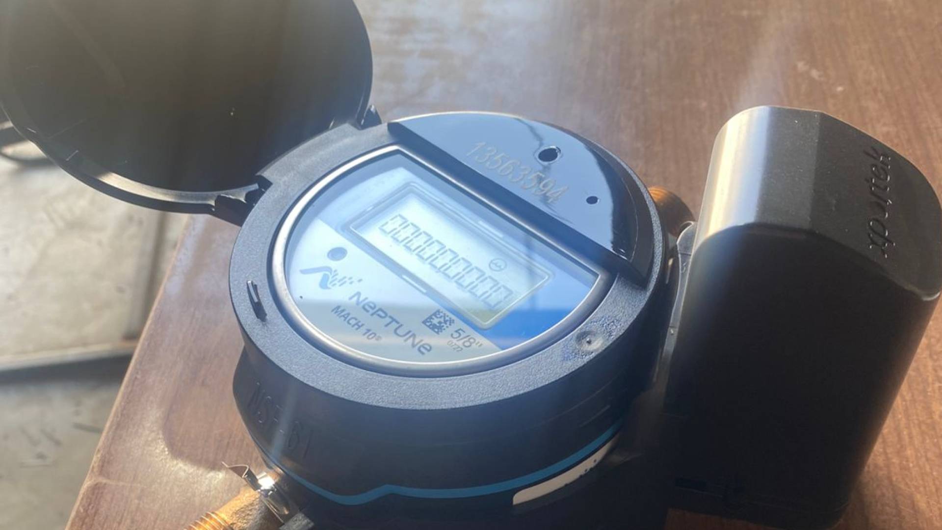 عدادات المياه الذكية