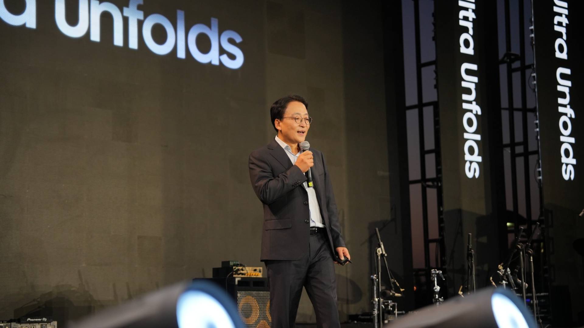 سامسونج تعيد تعريف الهواتف القابلة للطي مع الجيل السابع من هواتف Galaxy