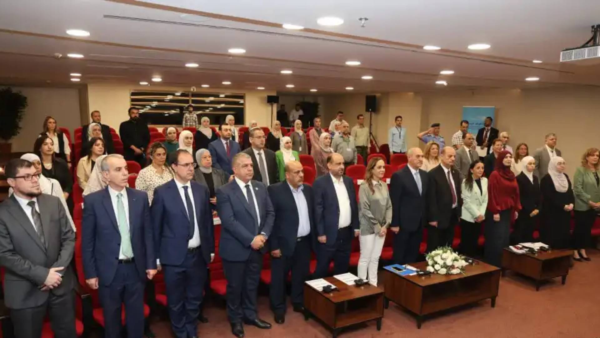 اجتماع تعزيز تطبيق "بطاقة البيان التحذيرية"