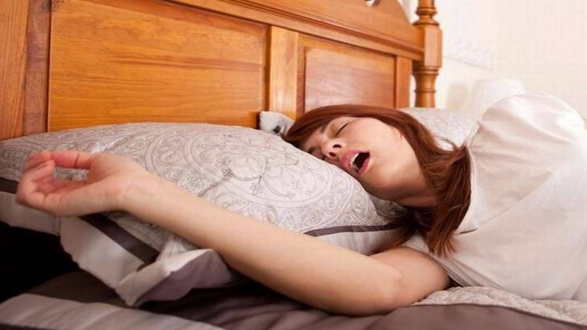 "نفخ صدفة المحارة"