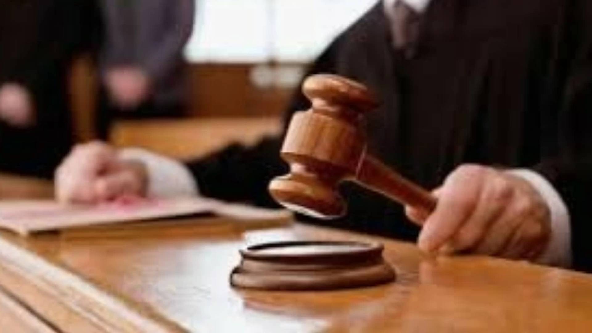 النيابة العامة تستدعي أشخاصا بينهم النائب اربيحات لتلقيهم أموالا عبر "كليك" بشكل مخالف للقانون