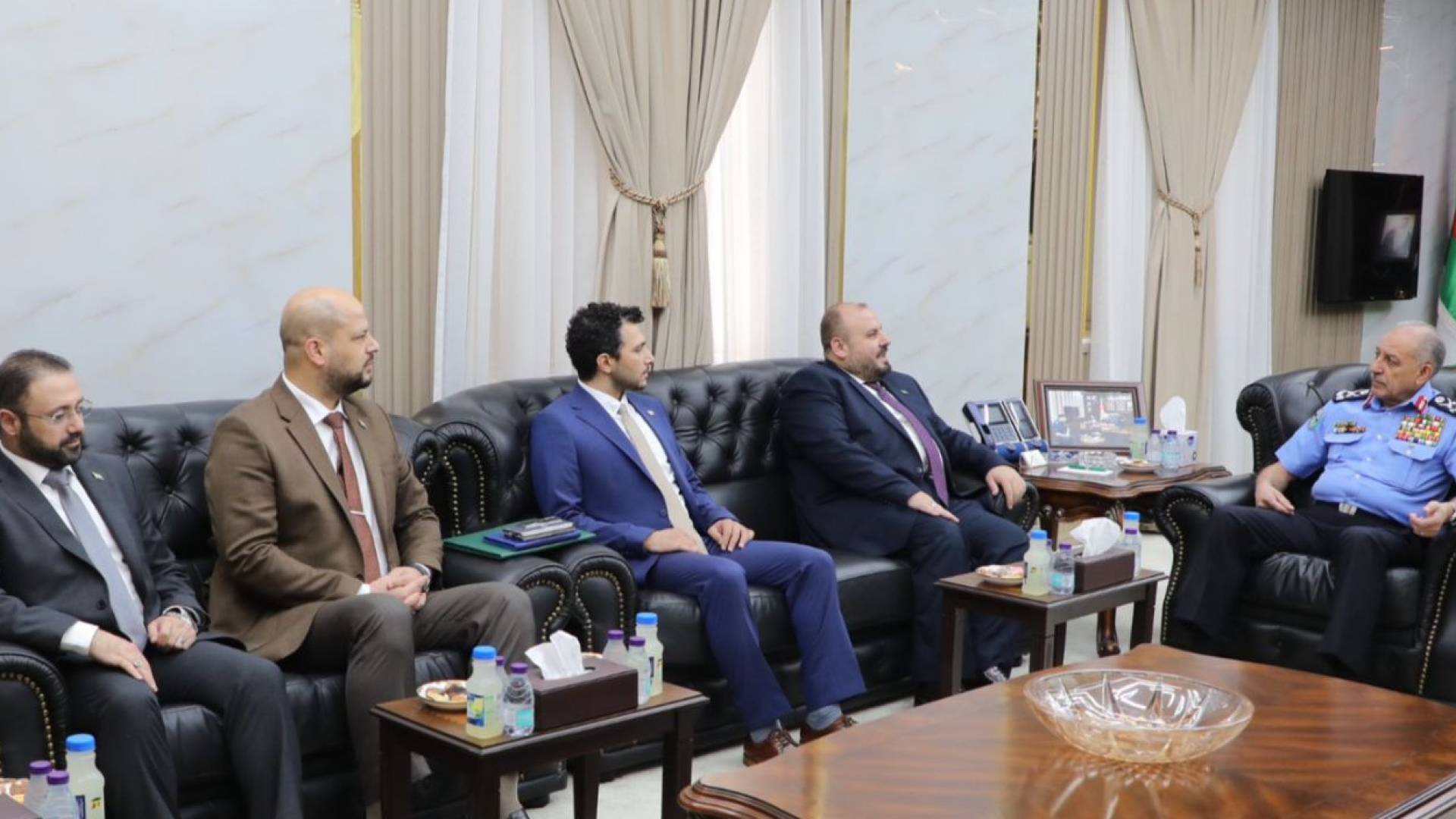 مدير الامن العام مع الوفد السوري