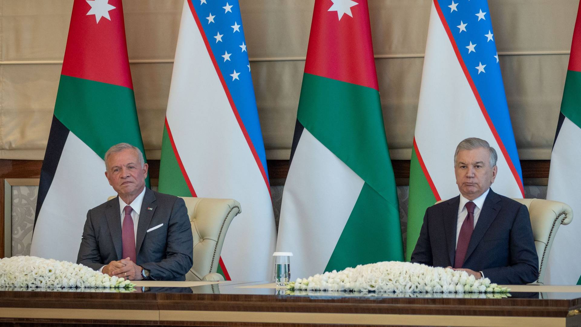 الملك مع الرئيس الاوزبكستاني