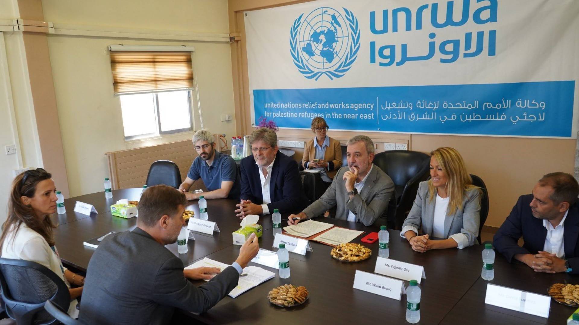 عمدة برشلونة يضاعف دعمه للأونروا إلى 400 ألف يورو