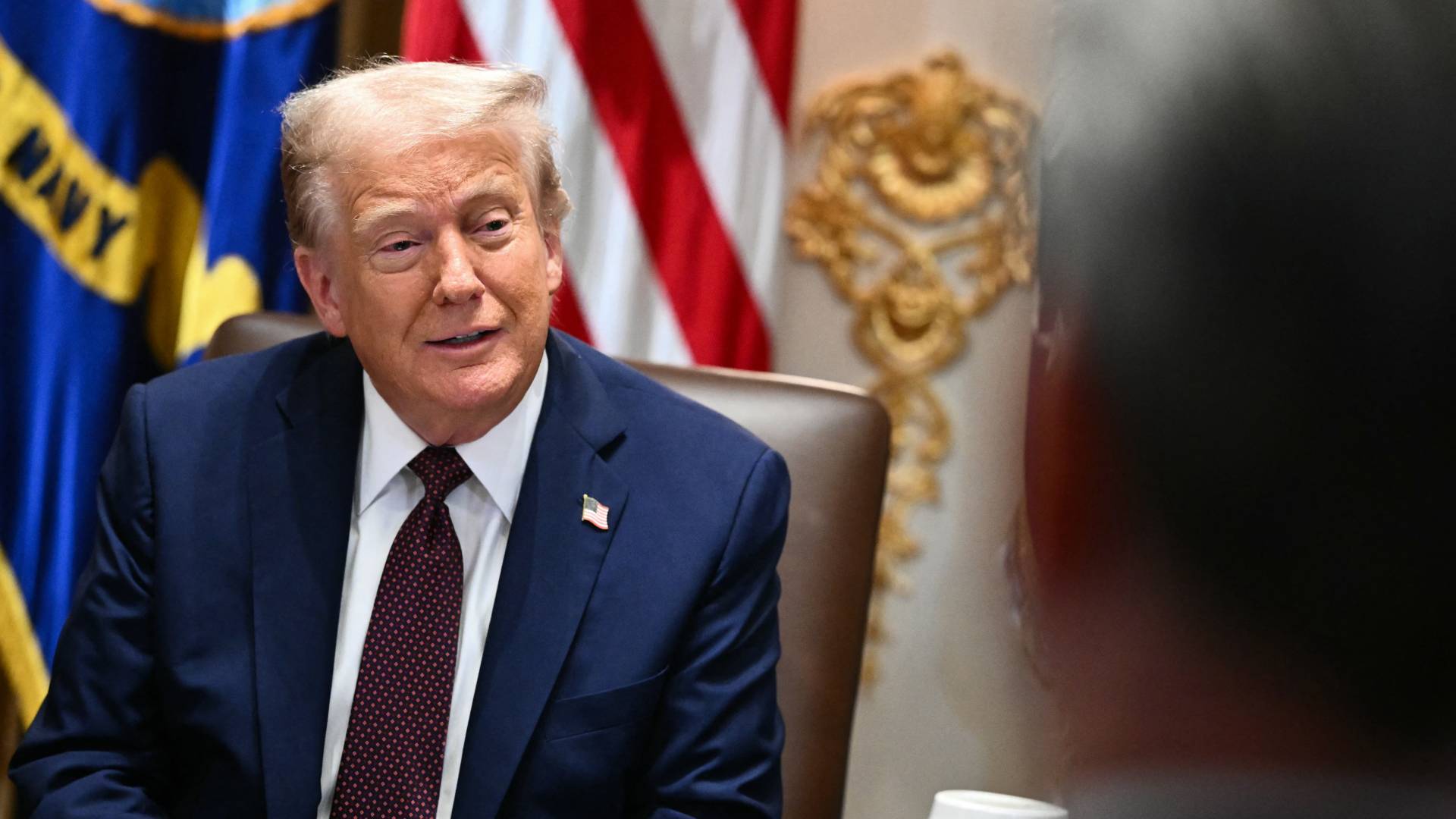 ترمب: إنتاج النفط الأمريكي يرتفع 300 ألف برميل يوميا وتوفير أكثر من نصف مليون وظيفة منذ بداية العام