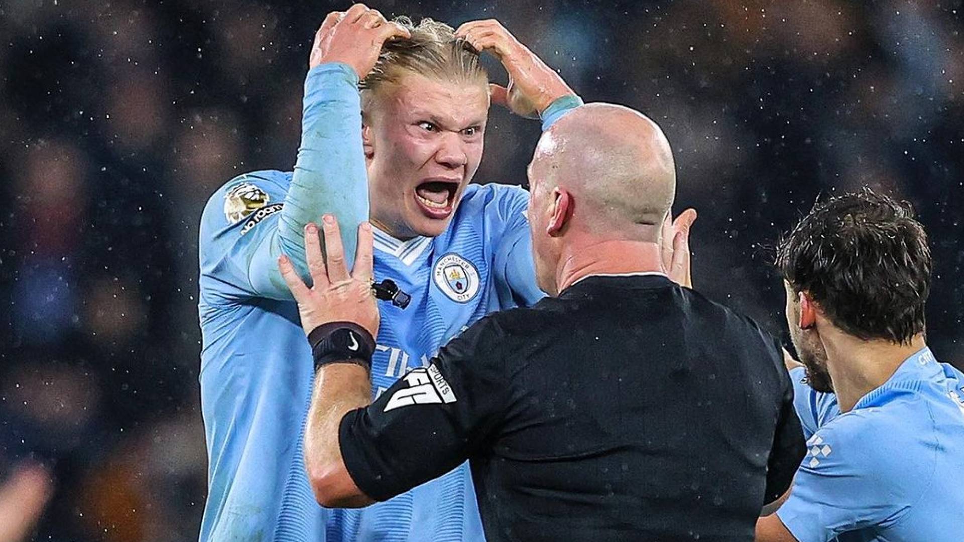 لاعب مانشستر سيتي هالاند