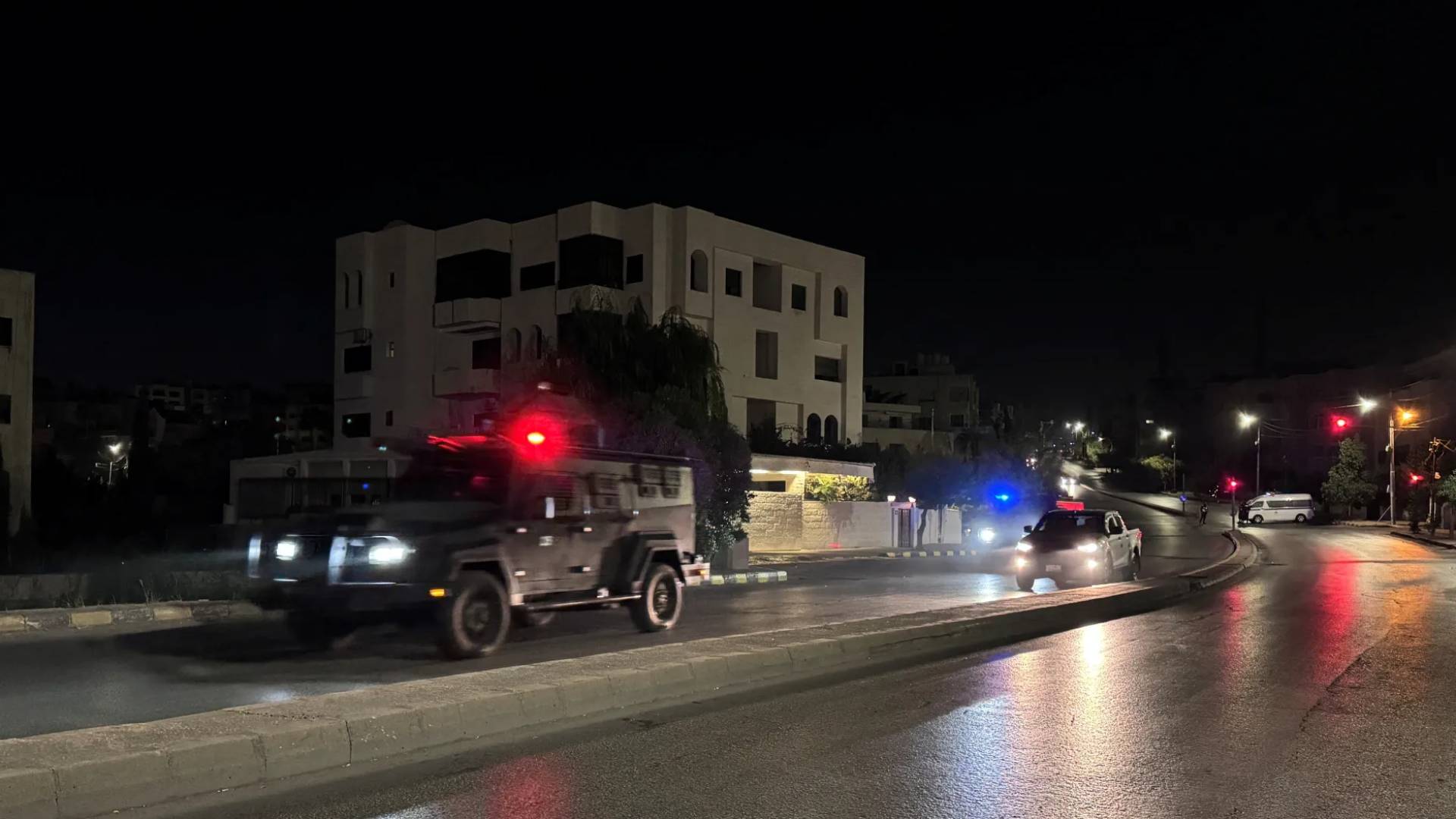 الأمن العام يطوق منزل نائب سابق قتل برفقة نجله في عمان