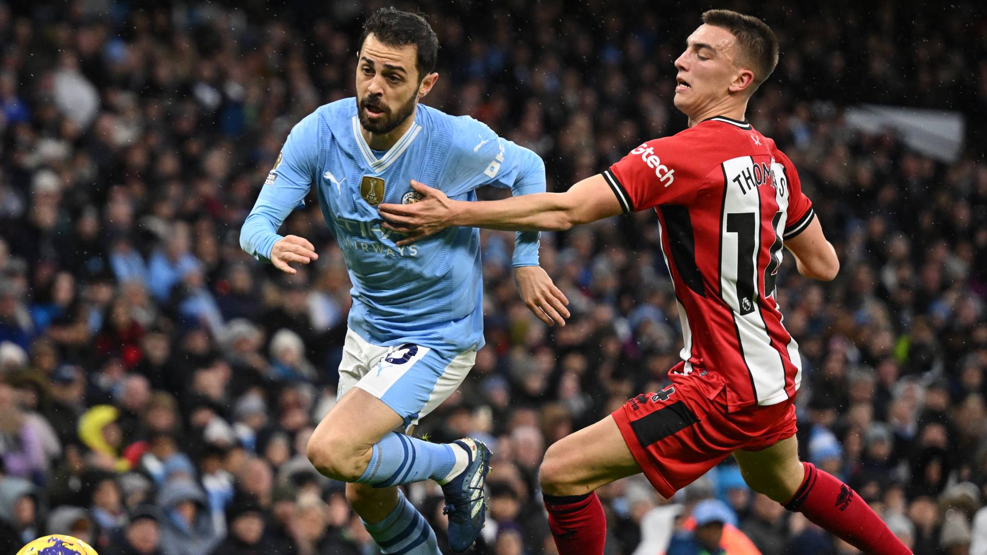 مانشستر سيتي: من القاع إلى القمة... رحلة "السيتيزنز" في الألفية الجديدة