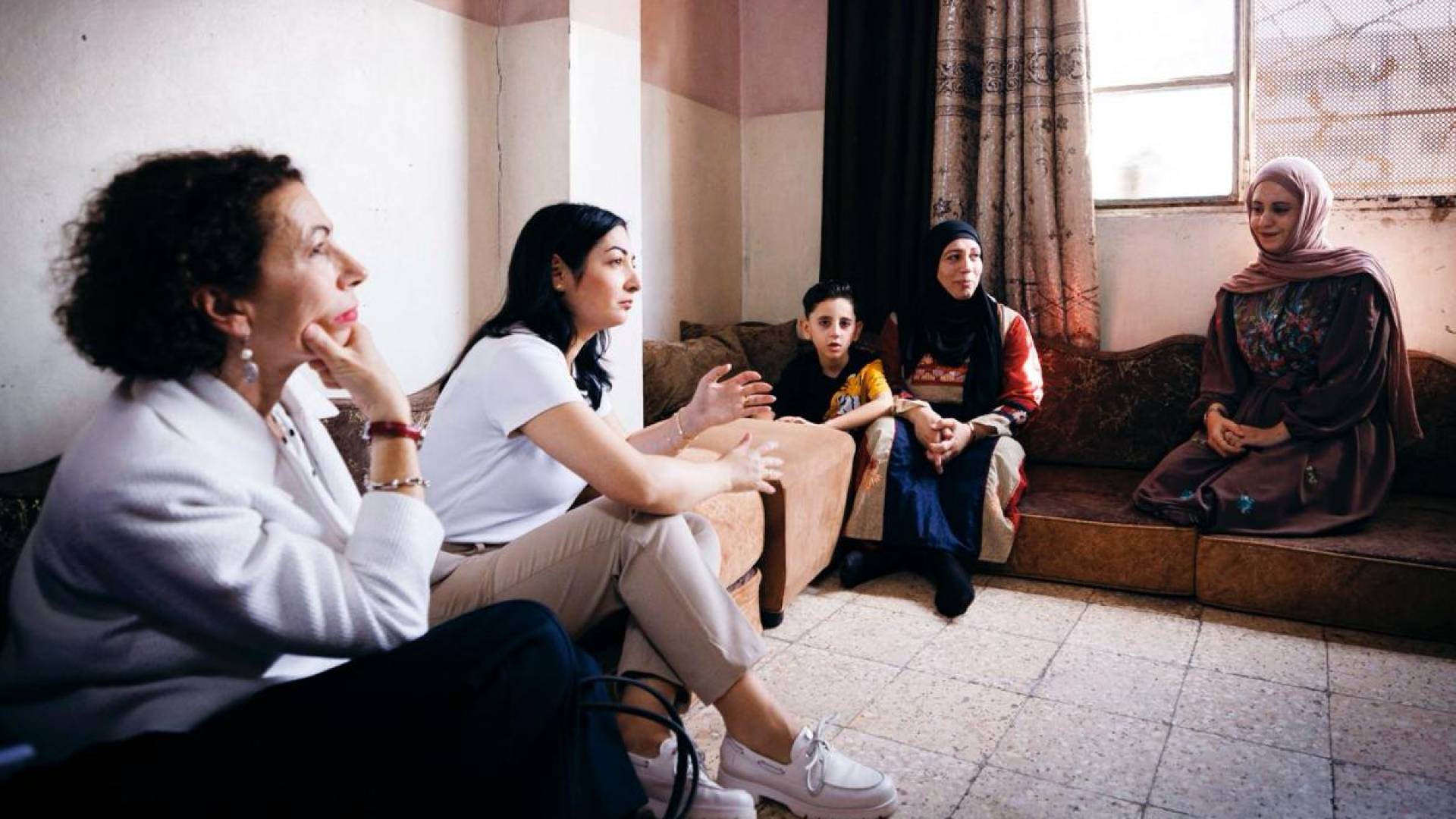 وزيرة ألمانية تزور الأونروا بالأردن وتؤكد دعم بلادها للاجئين الفلسطينيين