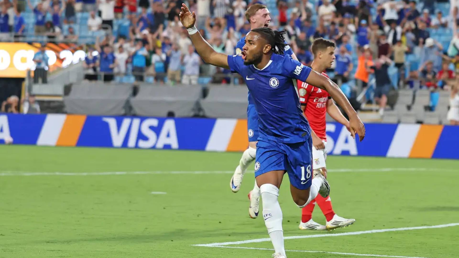 النجم الفرنسي كريستوفر نكونكو