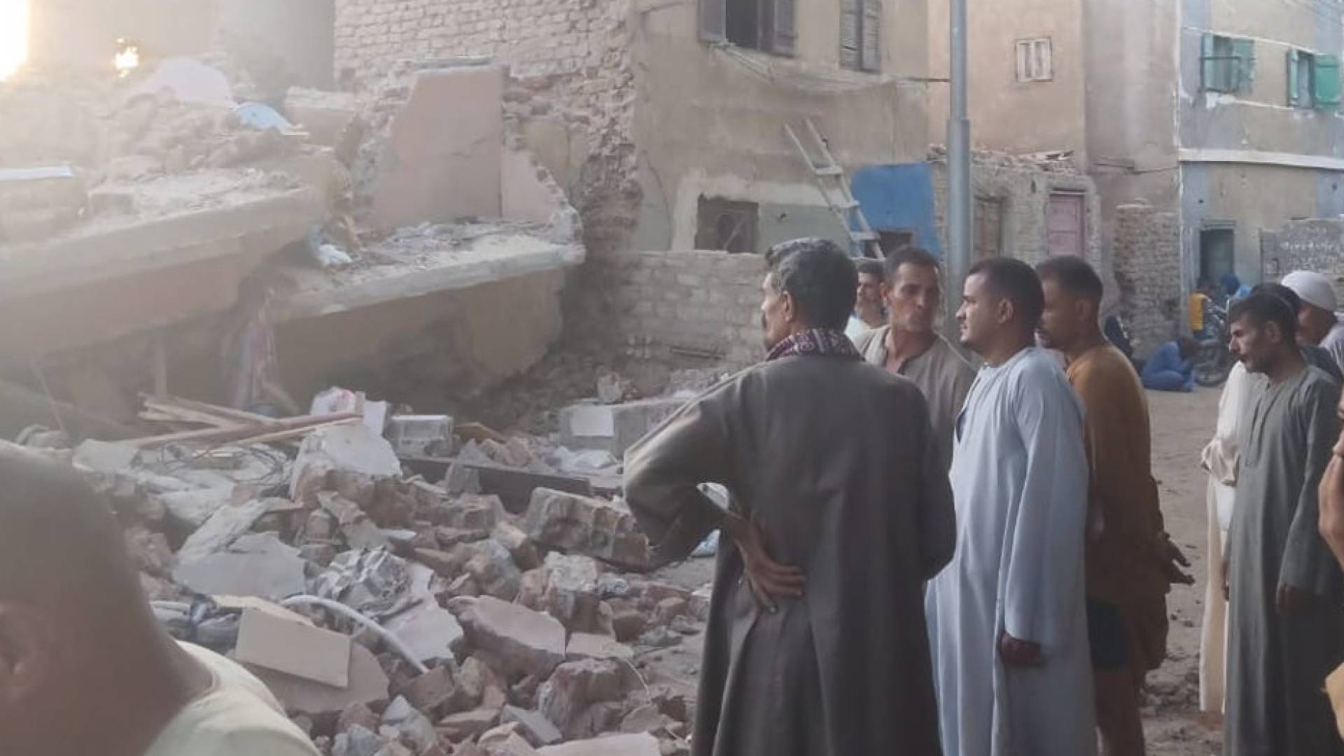 انهيار منزل بأسيوط