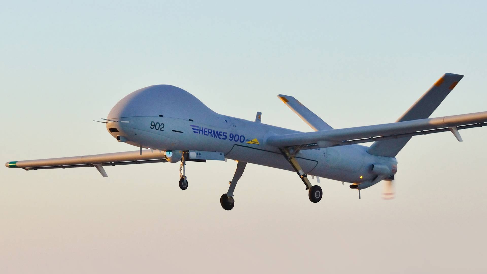 طائرات درون الاحتلال