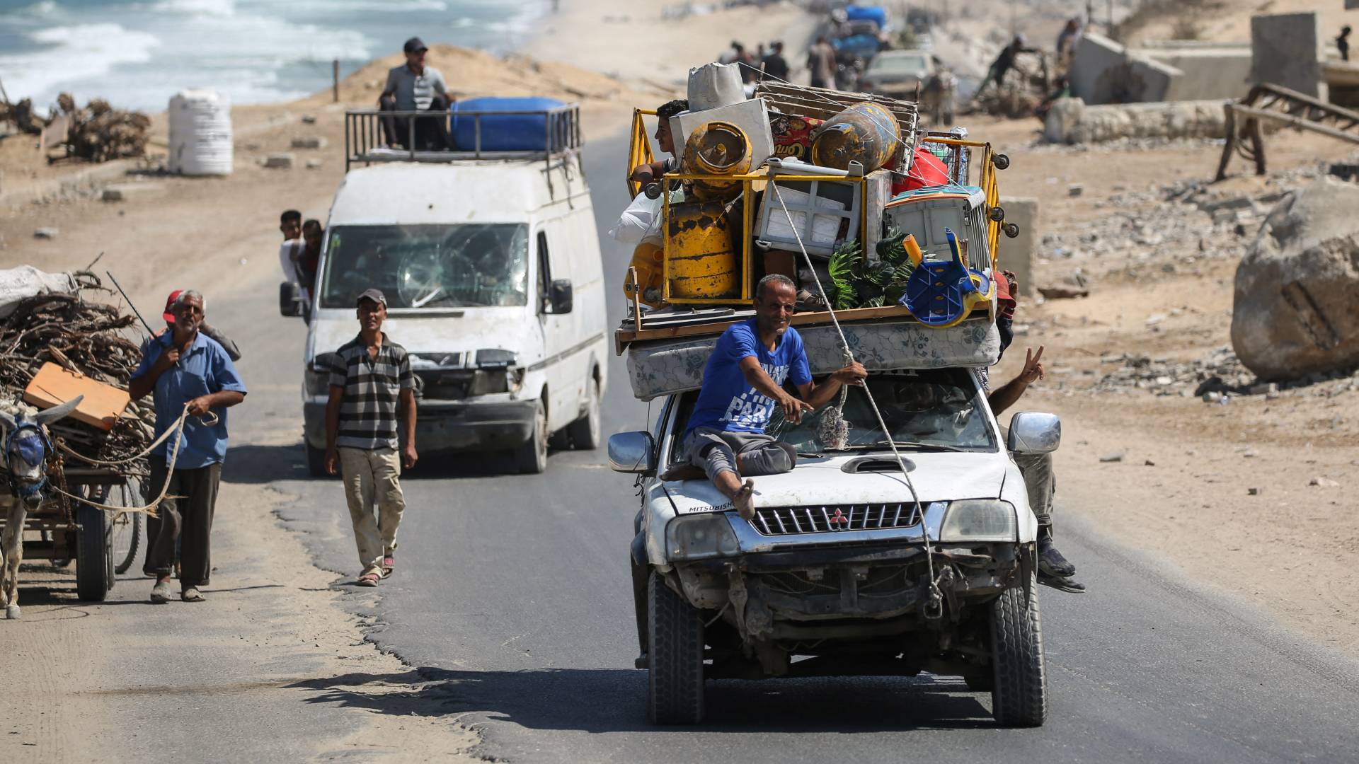 الصليب الأحمر يحذر من كارثة: إجلاء جماعي لسكان مدينة غزة "مستحيل التنفيذ"
