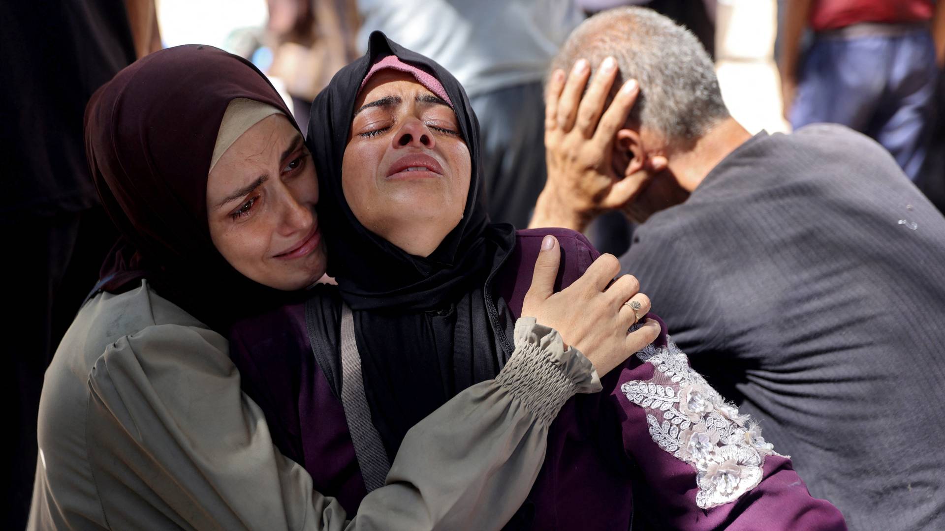 وزير الخارجية البريطاني: الوضع بغزة كارثي ومساعداتنا مرهونة بسماح الاحتلال بدخولها