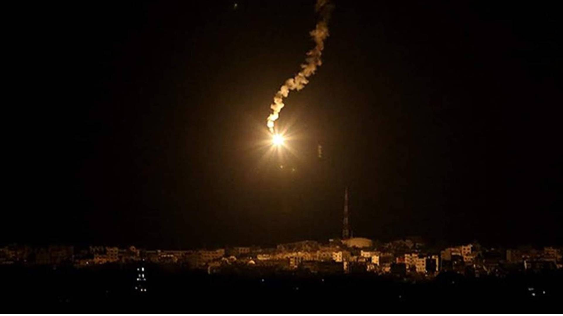 قنابل مضيئة - تعبيرية