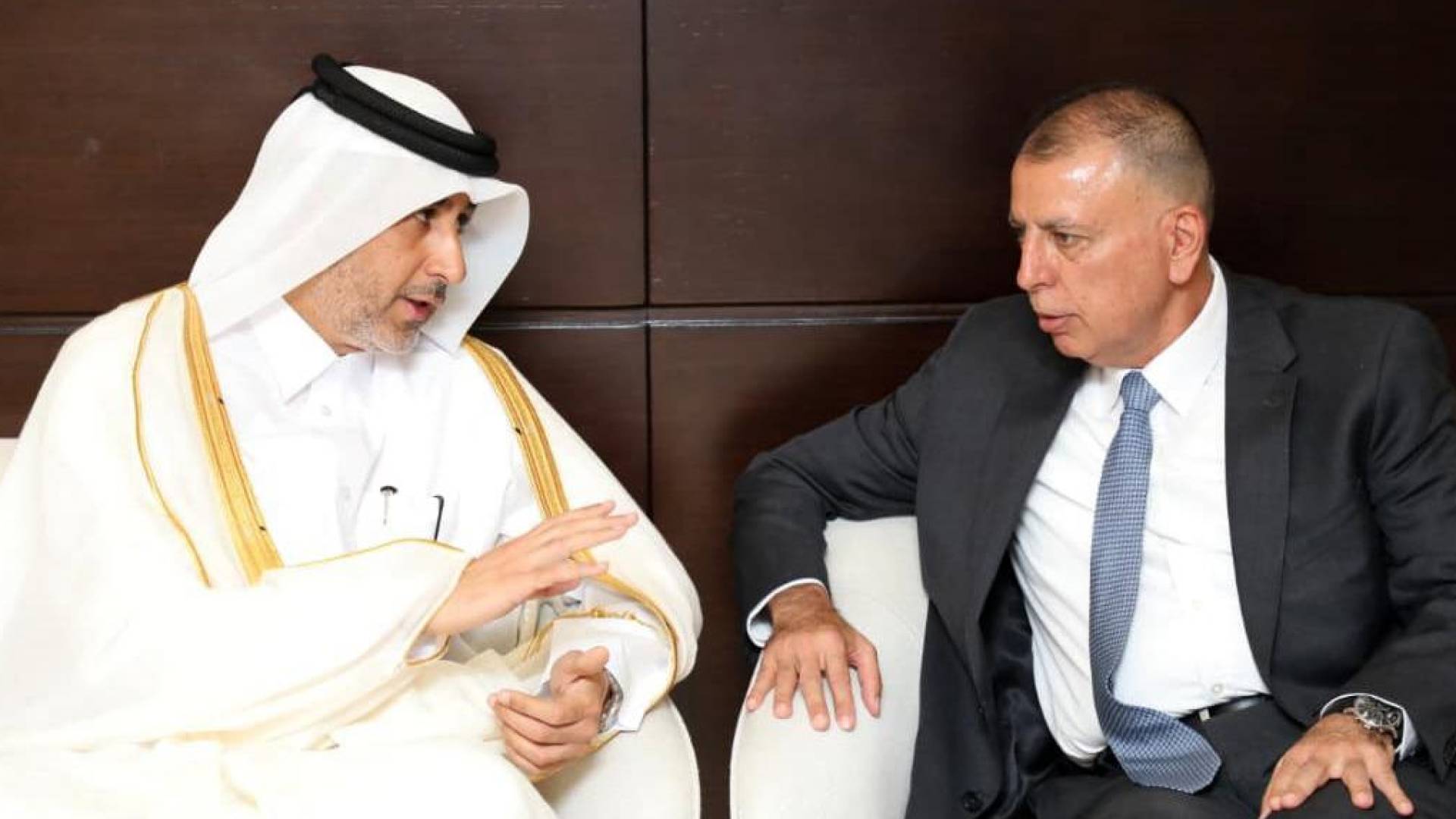 الفراية يستقبل نظيره القطري بمطار الملكة علياء الدولي في زيارة تهدف لتعزيز التعاون الأمني