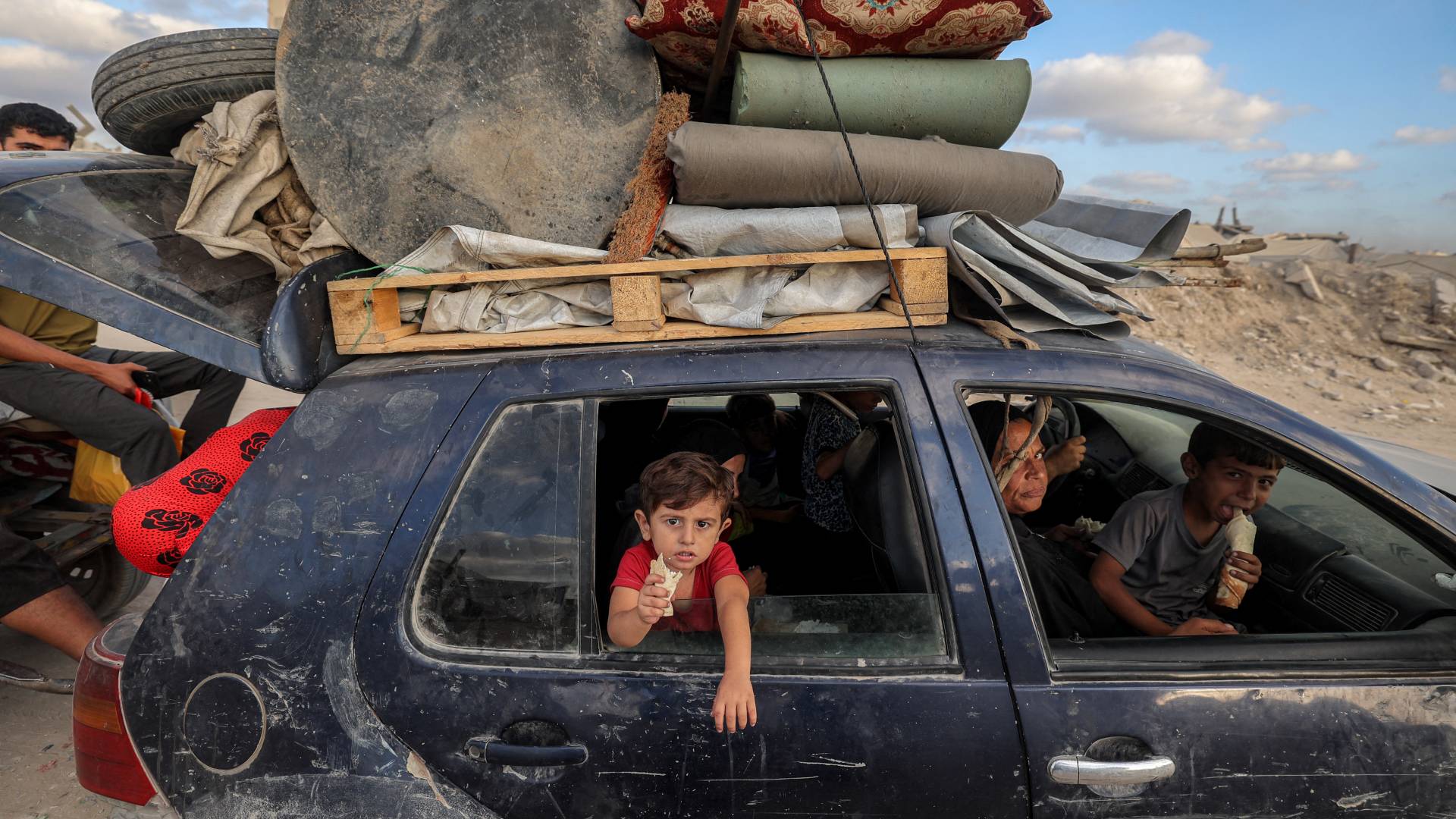 اهالي قطاع غزة