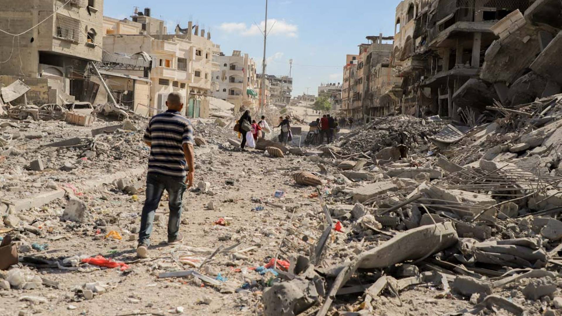 الاحتلال يزعم اغتيال قائد "كتائب المجاهدين" في غارة جوية بغزة