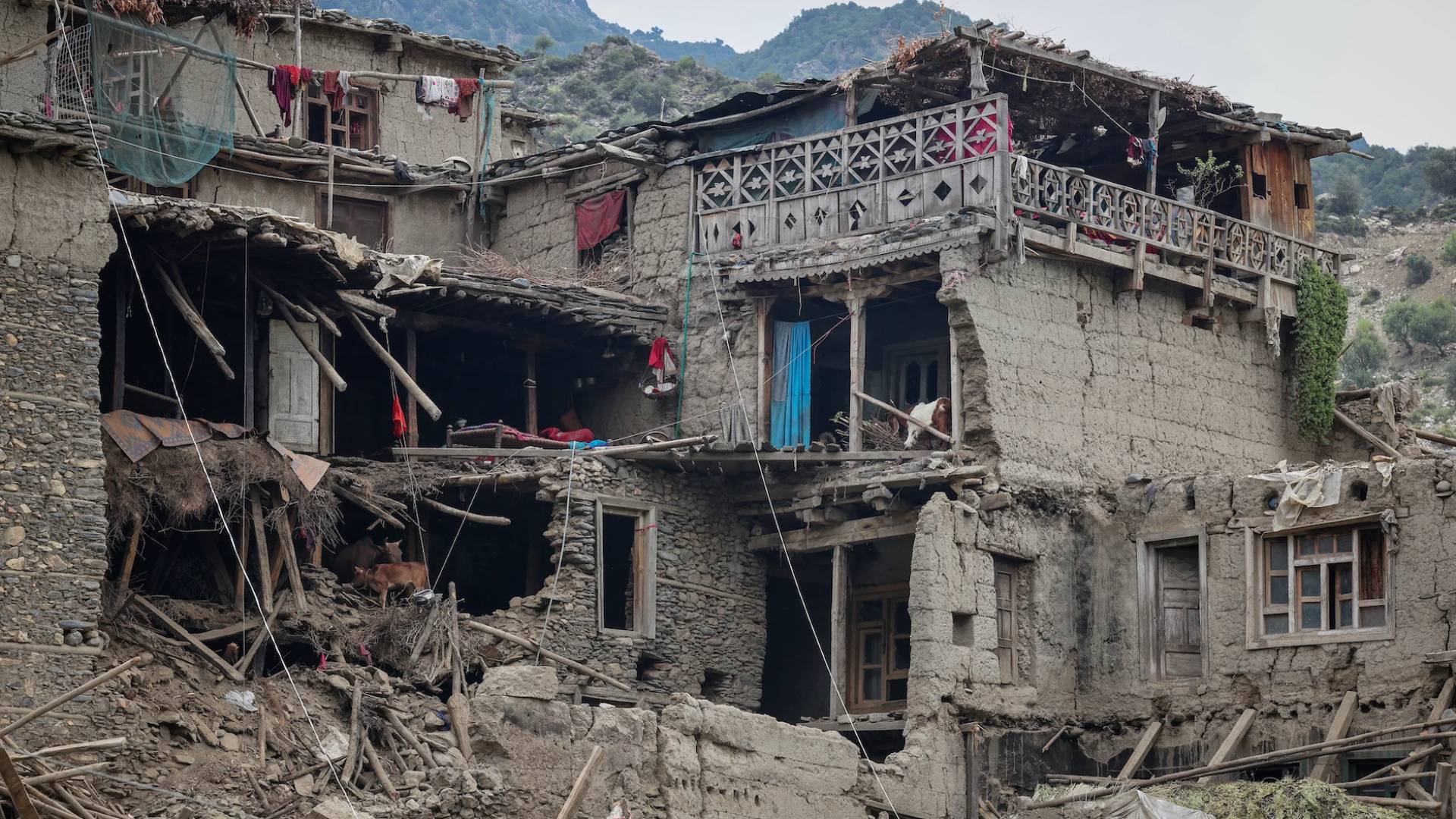 أفغانستان على وقع الكوارث.. زلزال عنيف بقوة 6.2 على مقياس ريختر يضرب جنوب شرق البلاد