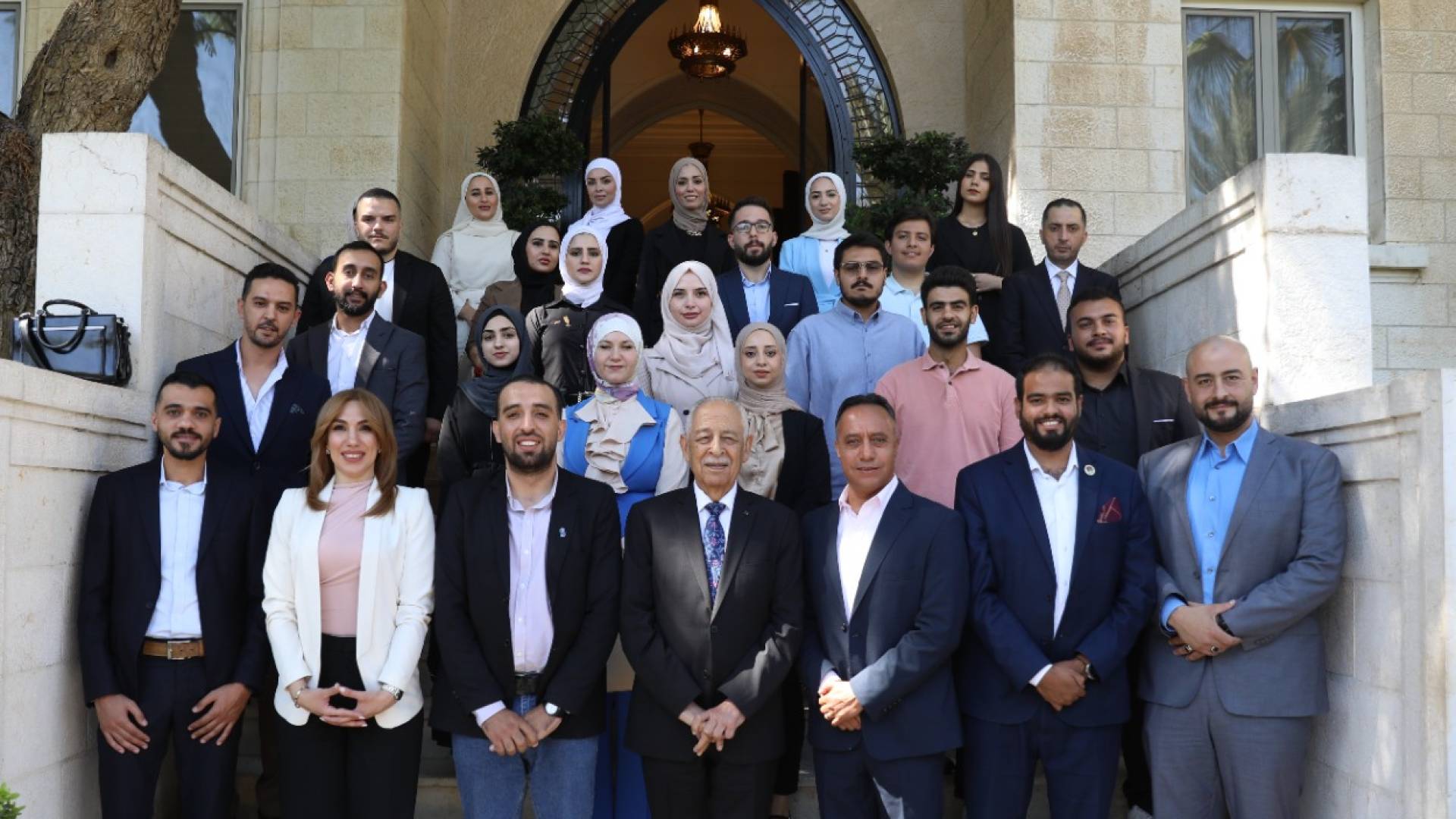 اجتماع رئيس الديوان الملكي